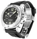 Luxury Panerai Luminor Submersible PAM00024 Mens Watch - Image 3